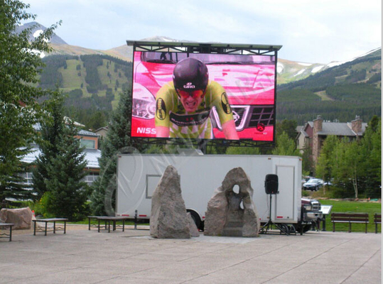 P8 SMD 3535 Outdoor Billboard LED Display High Resolution LED Screen 7000cd / m2