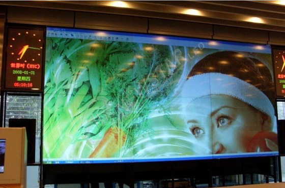 High Definition P4.8 Indoor Full Color LED Display , Custom Scrolling Led Signs